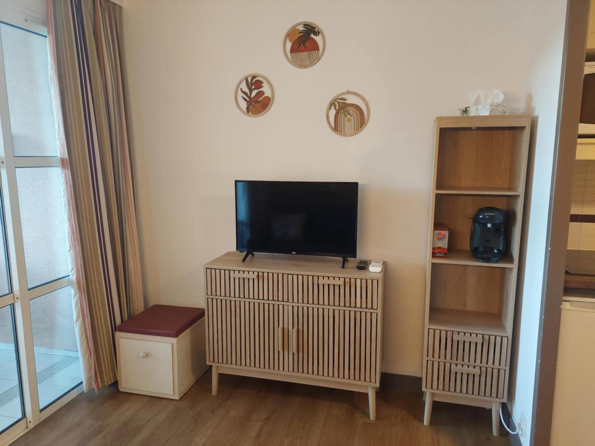 Cap Esterel Appartement Climatise Dans Le Centre Du Village Vacances Drammont Luaran gambar