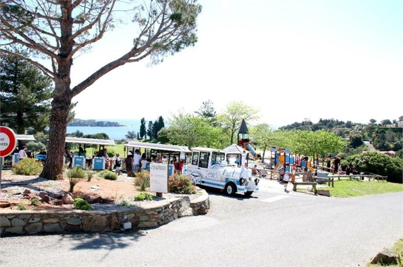 Cap Esterel Appartement Climatise Dans Le Centre Du Village Vacances Drammont Luaran gambar