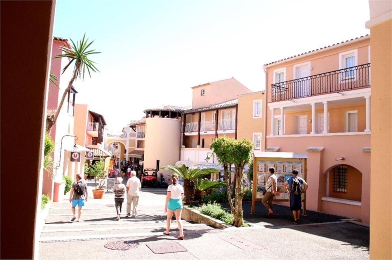 Cap Esterel Appartement Climatise Dans Le Centre Du Village Vacances Drammont Luaran gambar